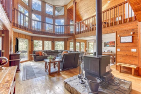 Great Blue Lodge - Spacious Ski Lodge, Hot Tub, Sauna, Game Room & More